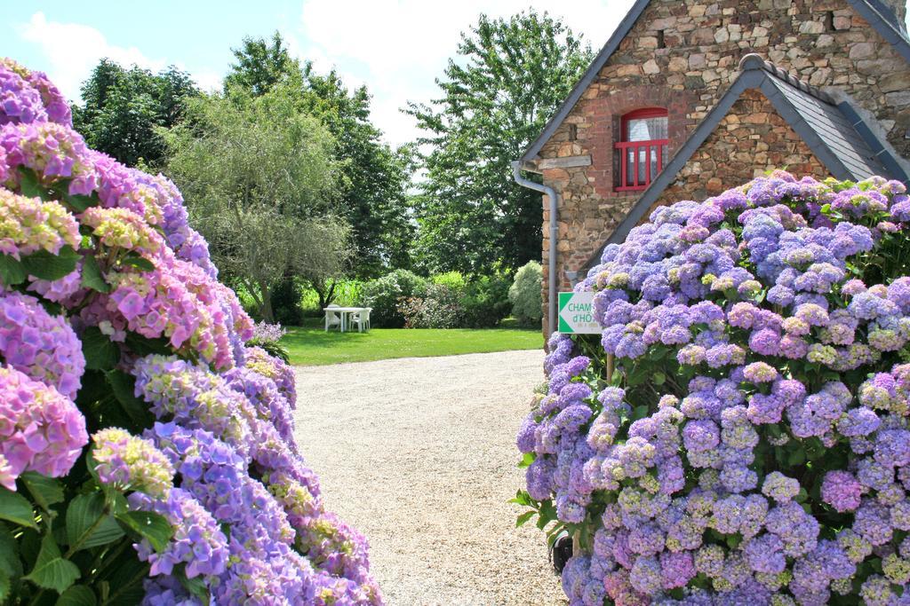 La Fermette Du Rohiou Bed and Breakfast Le Faouet  Buitenkant foto